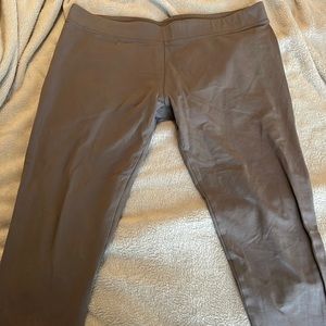 PACT organic capri leggings